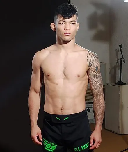 Маркос Брено