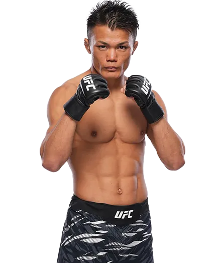 Тосиоми Казама