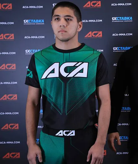 Ислам Акбаров