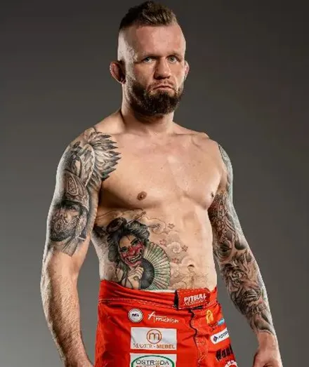 Адриан Зелиньски