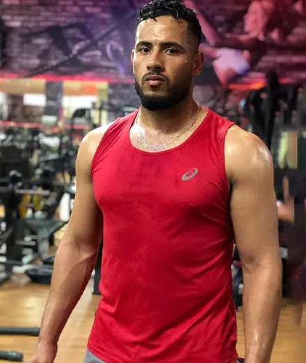 Закария Эльханна