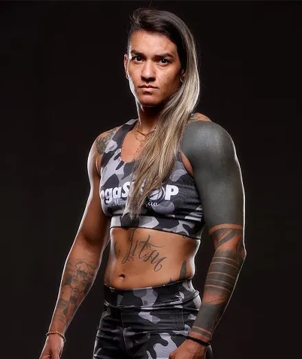 Майра Кантуария