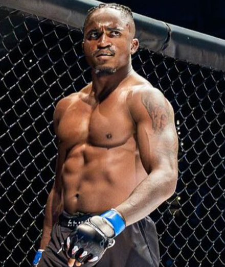 Малик Томпсон