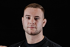 Леон Науманн