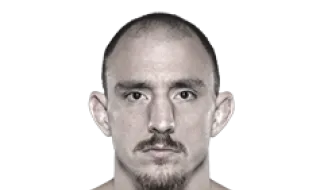 Дэниел Кэри