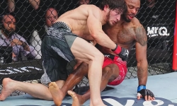 Стерлинг разобрал бой Евлоев – Мерфи по раундам и усомнился в судейских критериях