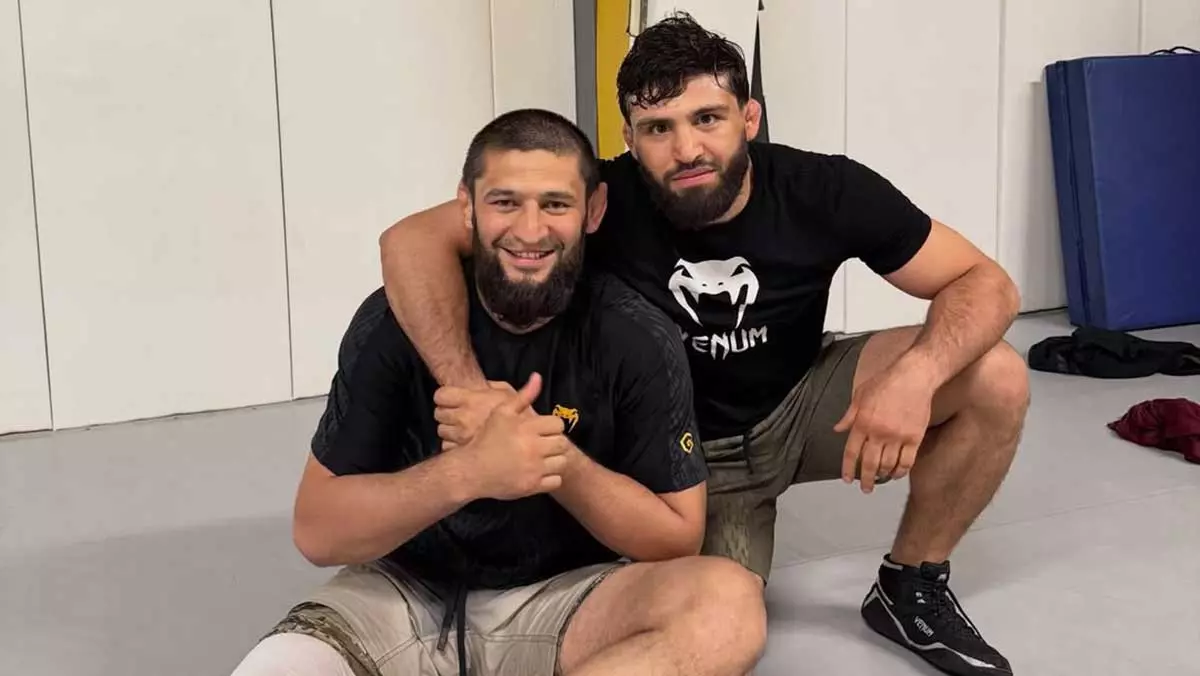 Арман Царукян принимает пари в $50 000 на бой Чимаев–Стрикленд