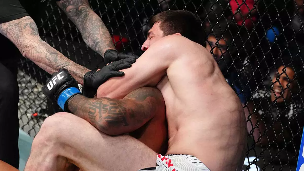 Абдул-Рахман Яхьяев задушил Рибейро и продлил беспроигрышную серию