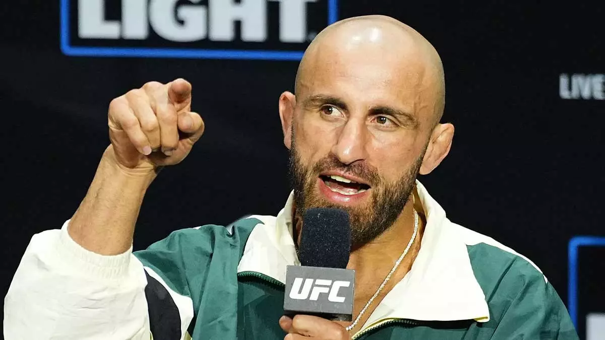 Волкановски назвал свой топ-5 бойцов UFC без Джонса и Хабиба