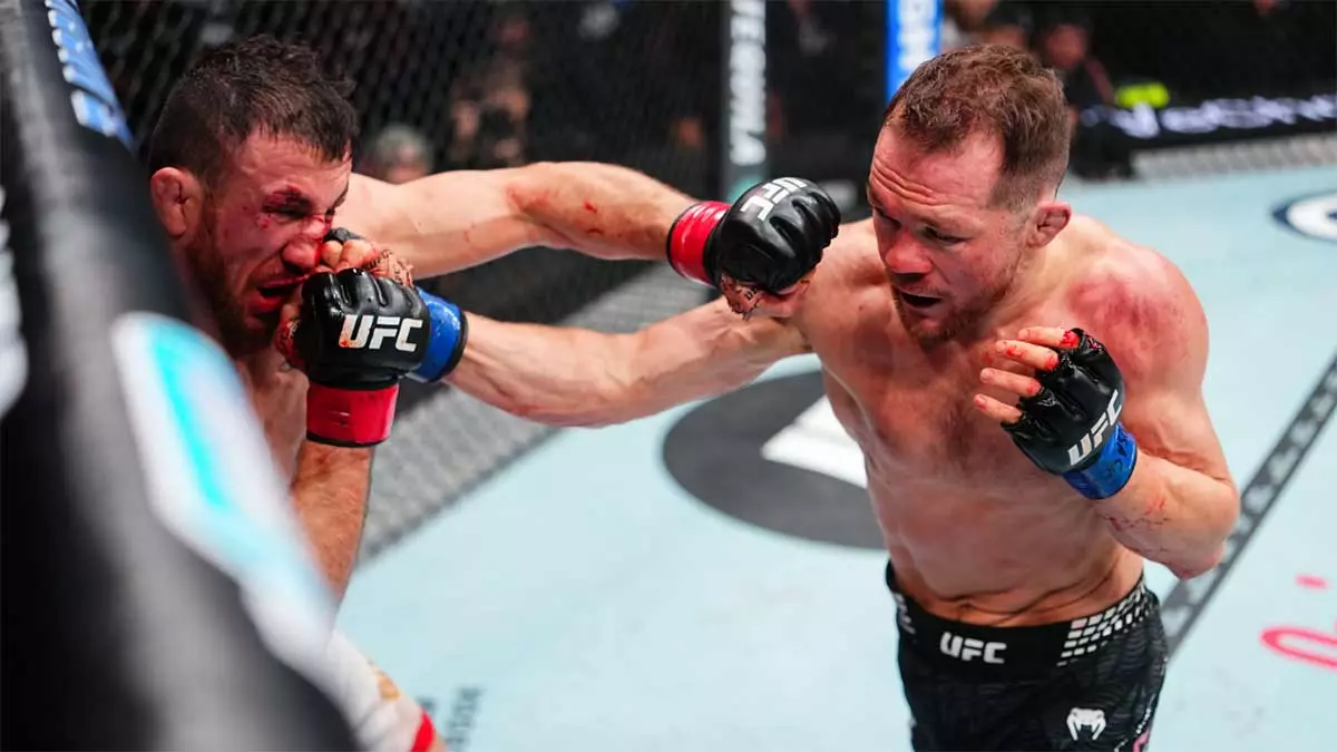 Мераб Двалишвили раскрыл проблемы лагеря перед боем с Петром Яном