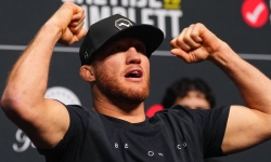 Джастин Гейджи остановил Илию Топурию и стал чемпионом UFC