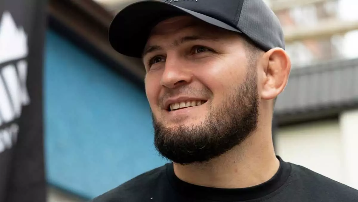 Хабиб Нурмагомедов раскрывает подробную схему своего жима лёжа