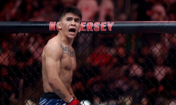 Марио Баутиста решением судей победил Кори Сэндхагена на UFC 329