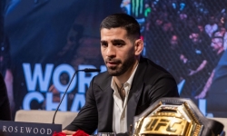 Чемпион UFC Илия Топурия поздравил завершившего карьеру Теренса Кроуфорда