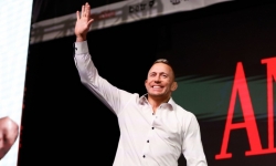 Жорж Сен-Пьер оценил шансы Чимаева в титульном бою UFC 328