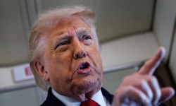 Трамп в Белом доме поздравил Макрона с победой Сириля Гана
