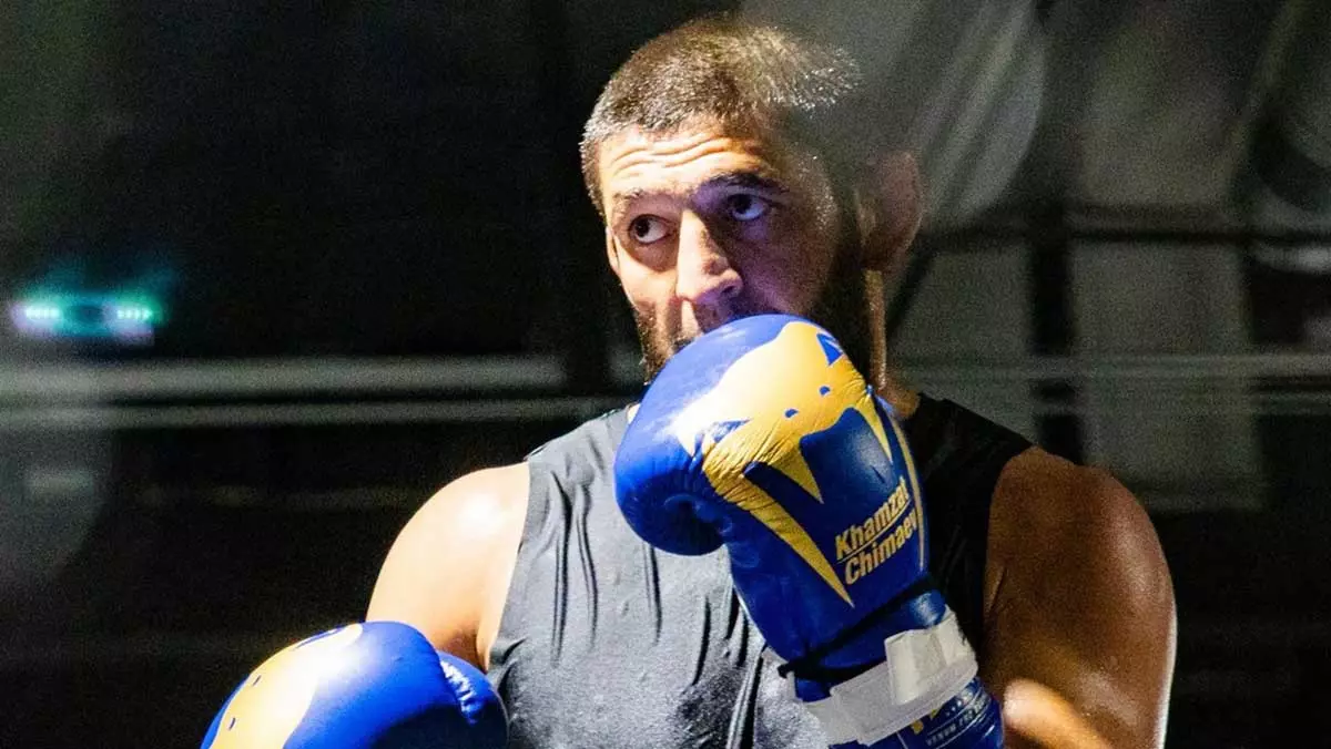 Хамзат Чимаев готовится к UFC 328 и жёстко разделил борьбу и ММА