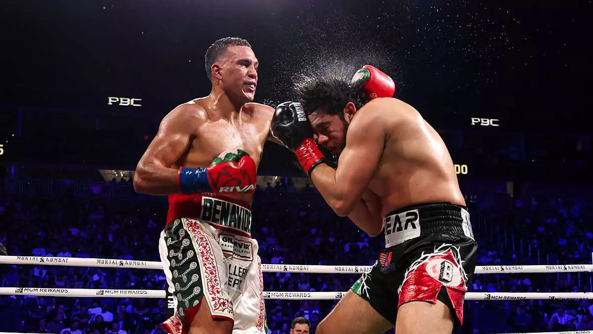 Дэвид Бенавидес нокаутировал Рамиреса и забрал пояса WBA и WBO