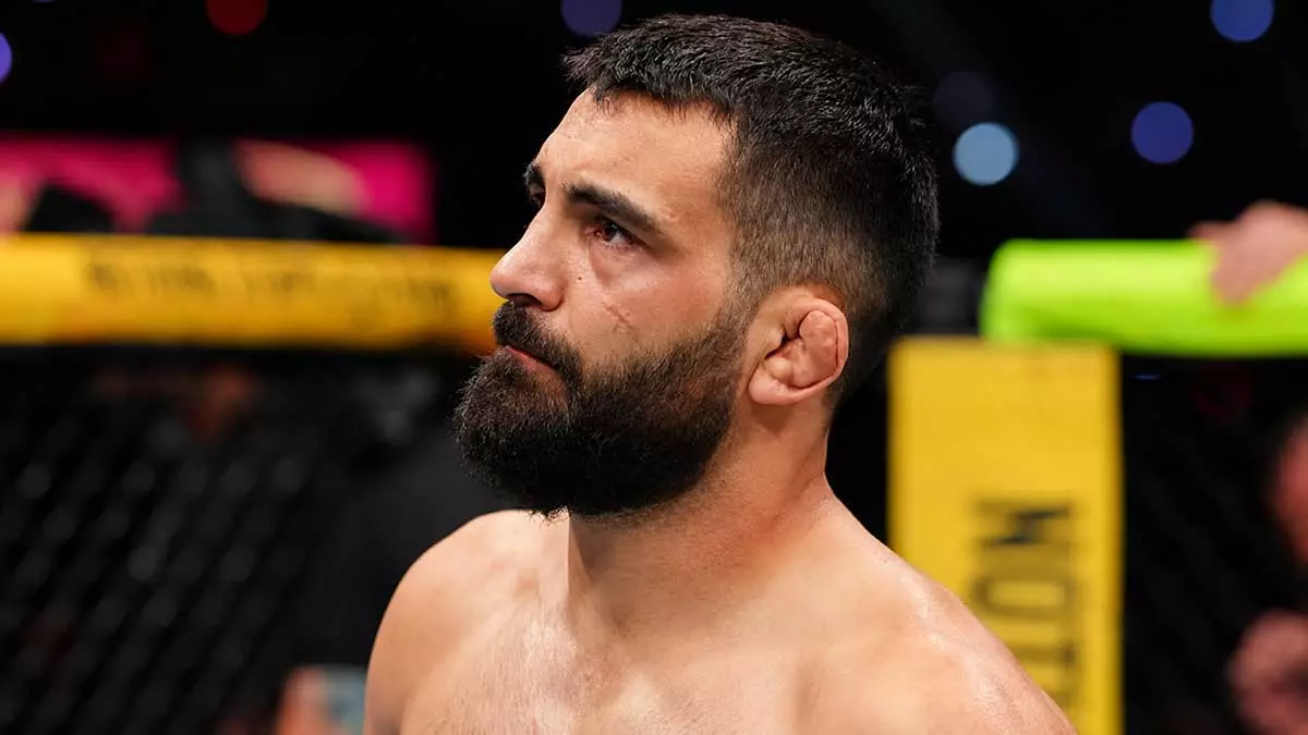 Пэдди Пимблетт усыпляет Бенуа Сен-Дени в ко-мэйвенте UFC 329