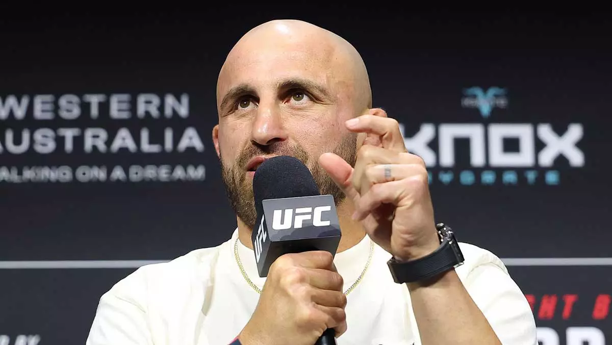 Волкановски нацелен на сентябрь и бой с Евлоевым за титул UFC