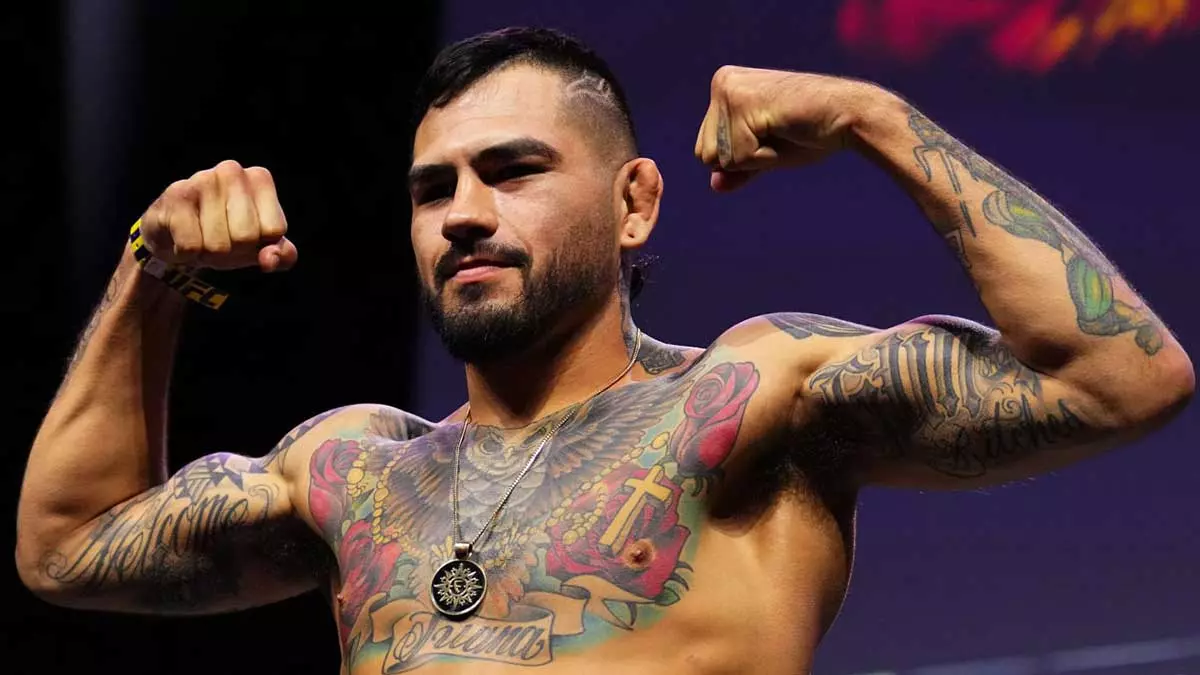 Энтони Эрнандес: «Заберу пояс, зачищу дивизион и уйду»