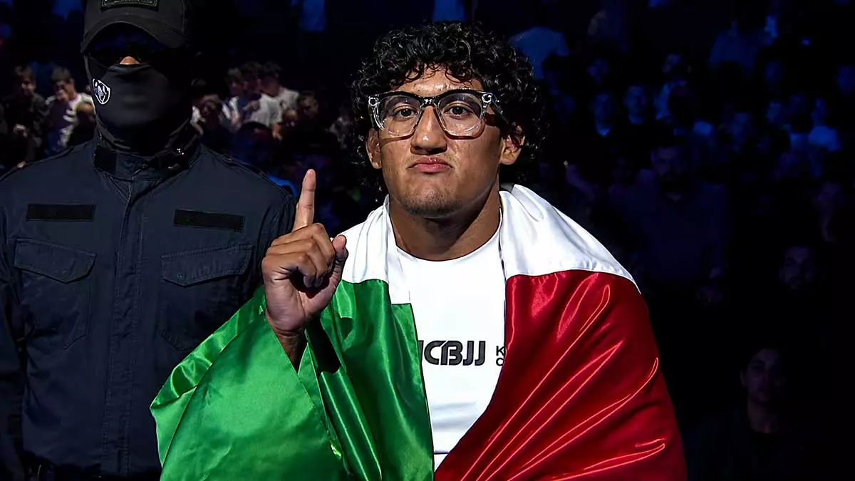 Рауль Росас Джуниор задушил Хасана Магомедшарипова на ACBJJ 21 в Москве