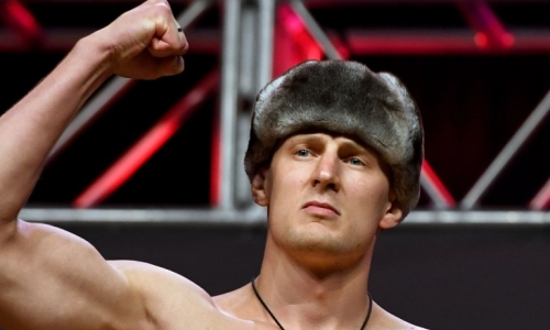 Александр Волков побеждает Кортес-Акосту единогласным решением на UFC 328