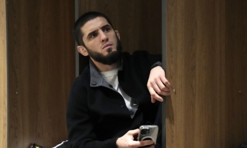 Гилберт Бёрнс объяснил, почему Моралес не лучший соперник для Махачева