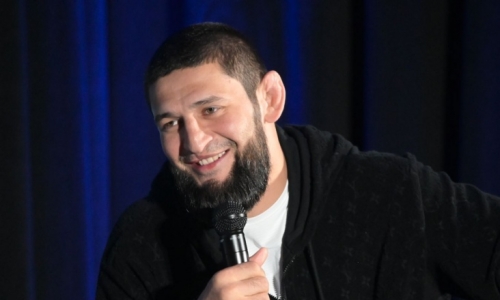 Хамзат Чимаев высказался об отмене дуэли взглядов с Стриклендом