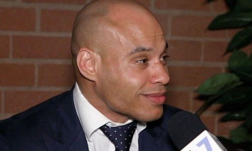 Менеджер Али Абдель-Азиз: шесть бойцов из топ-15 подписали контракты на майские бои