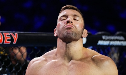 Чемпион UFC Дрикус дю Плесси пообещал анонс боя уже на следующей неделе