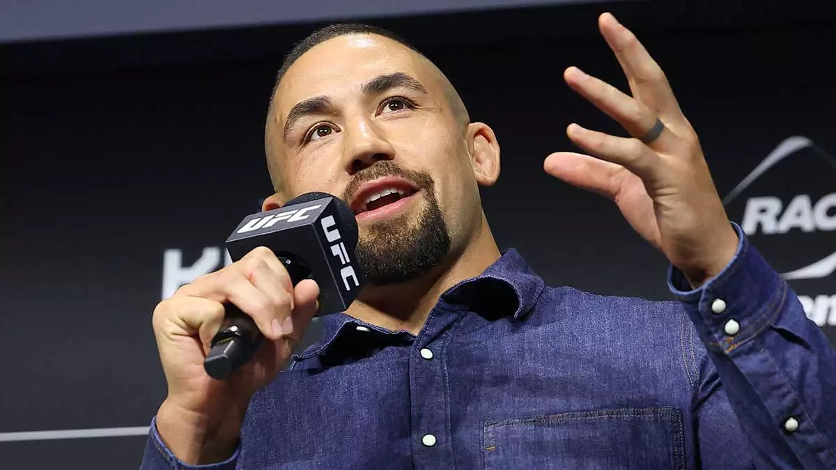 Роберт Уиттакер дебютирует в полутяжёлом весе против Крылова на UFC 329
