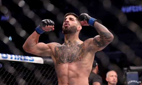 Чемпион UFC Илия Топурия высоко оценил форму Конора Макгрегора
