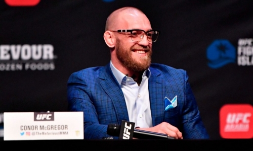 Конор Макгрегор уладил спор с Лобовым и нацелился на летний бой