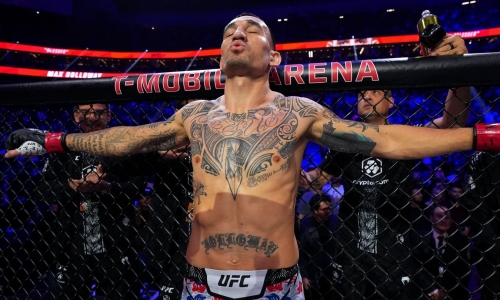 Макс Холлоуэй нокаутировал Конора Макгрегора в первом раунде UFC 329