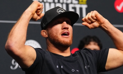 Али Абдель-Азиз эмоционально поздравил Гейджи с титулом UFC