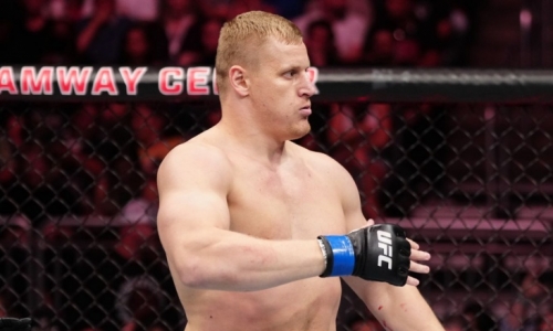 Сергей Павлович нокаутировал Таллисона Тейшейру за 39 секунд на UFC 277