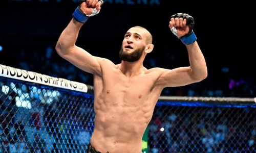 Стрикленд об атакующем титуле Чимаева: «Он дерётся раз в год, выгоднее вообще не ждать пояс»