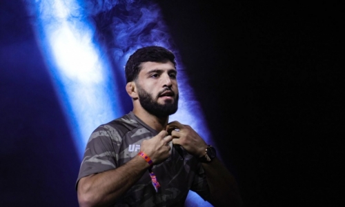 Армана Царукяна сняли с рейса по пути на турнир RAF в США