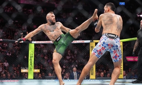 Макс Холлоуэй нокаутировал Конора Макгрегора за 69 секунд на UFC 329