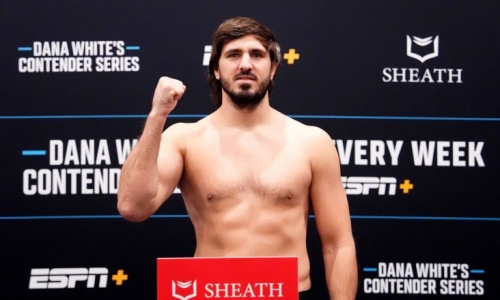 Артём Вахитов подключился к подготовке Сириля Гану к бою с Перейрой