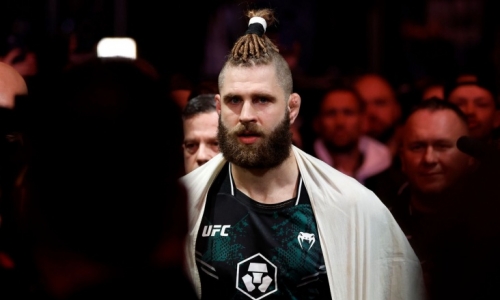 Бывший чемпион UFC Иржи Прохазка объявил о рождении дочери